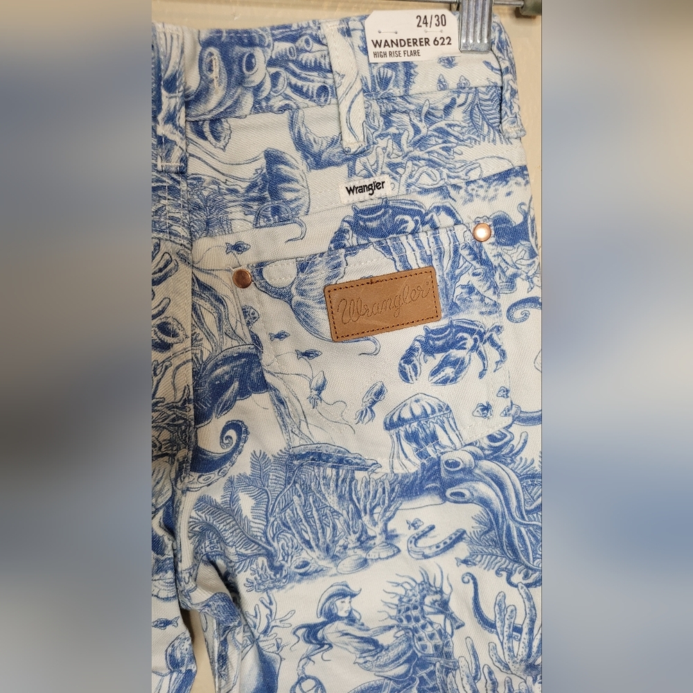 Wrangler High Rise Wanderer FLARE JEAN IN SAILING SEVEN SEAS Nautical Print - Picture 12 of 15